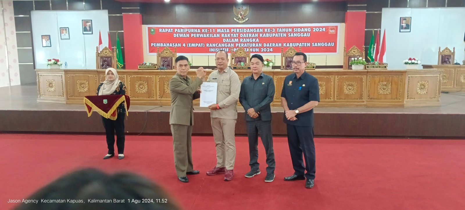 Jumadi, S. Sos, M.Pd pimpin Rapat Paripurna Pembahasan 4 Raperda