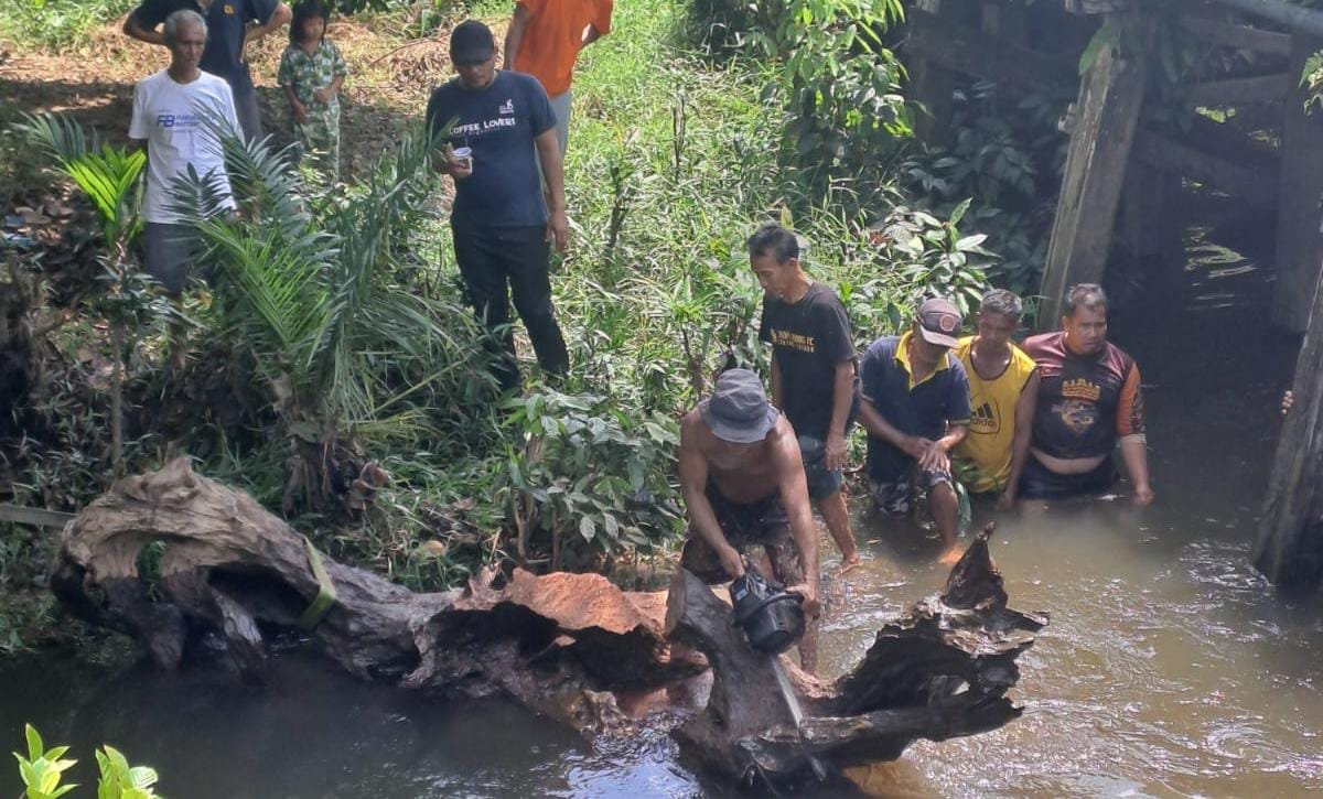 Kepala Desa Hilir, Ashadi Cahyadi, S.Pd, Dorong Pembentukan Desa Tanggap Bencana (DESTANA) untuk Mengatasi Banjir di Pasar Balai