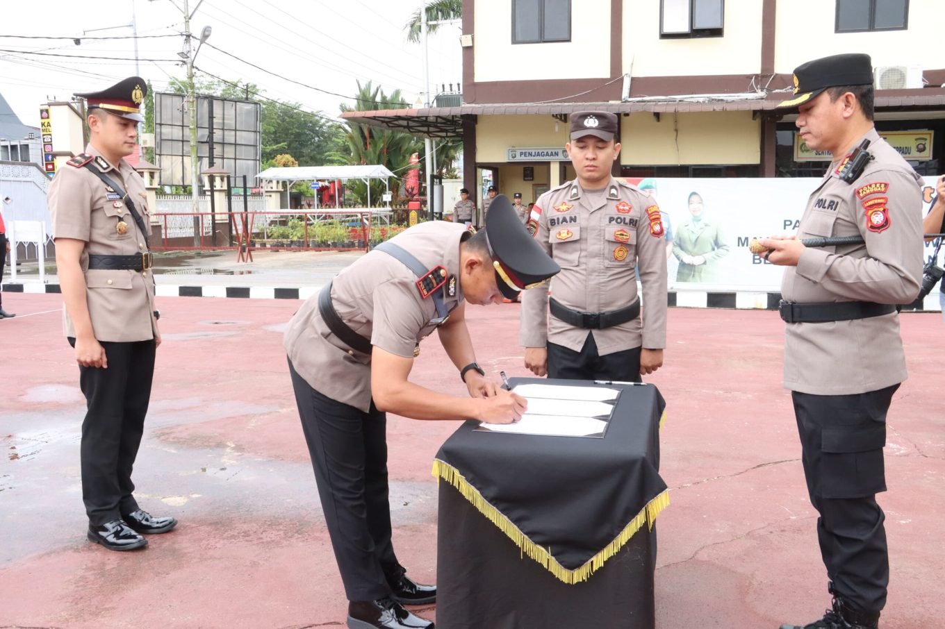 Pergantian Pimpinan Polsek Batang Tarang: Babak Baru untuk Pelayanan Masyarakat