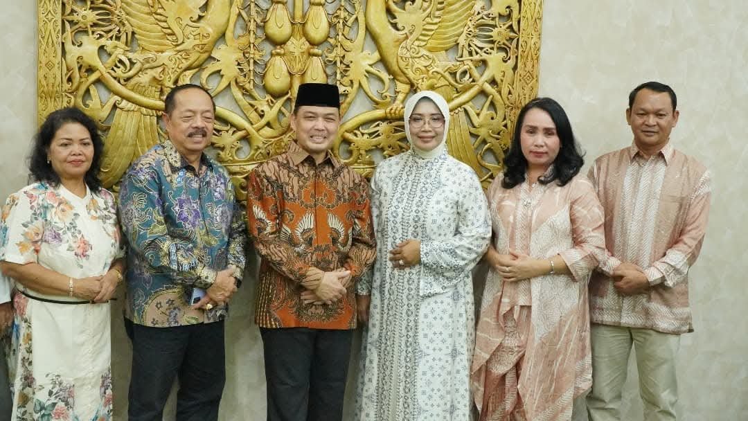 Bupati dan wakil Bupati Kab. Sanggau lebaran di kediaman Gubernur Kalbar